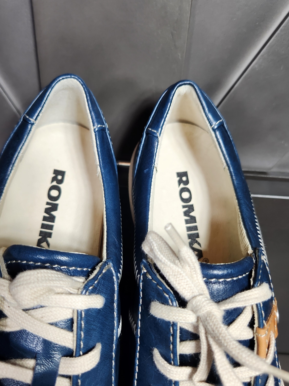 Romika Blue Leather Lace-Up Womens EU 36 US 5-5.5 Sneakers with White Soles - Picture 8 of 8